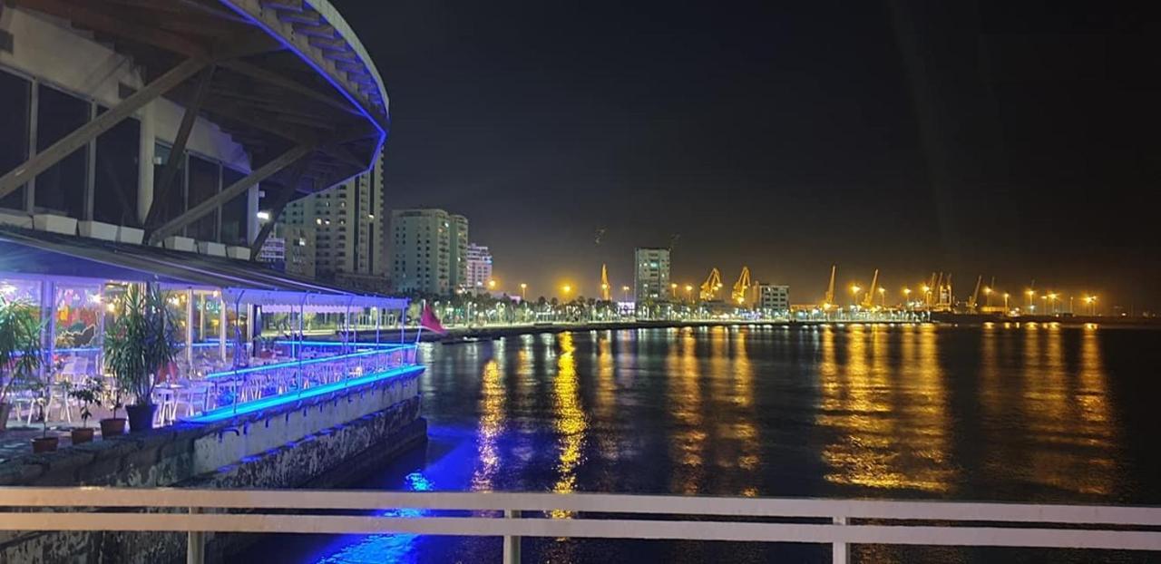 Beautiful Apartment At Port Side! Дуррес Екстер'єр фото