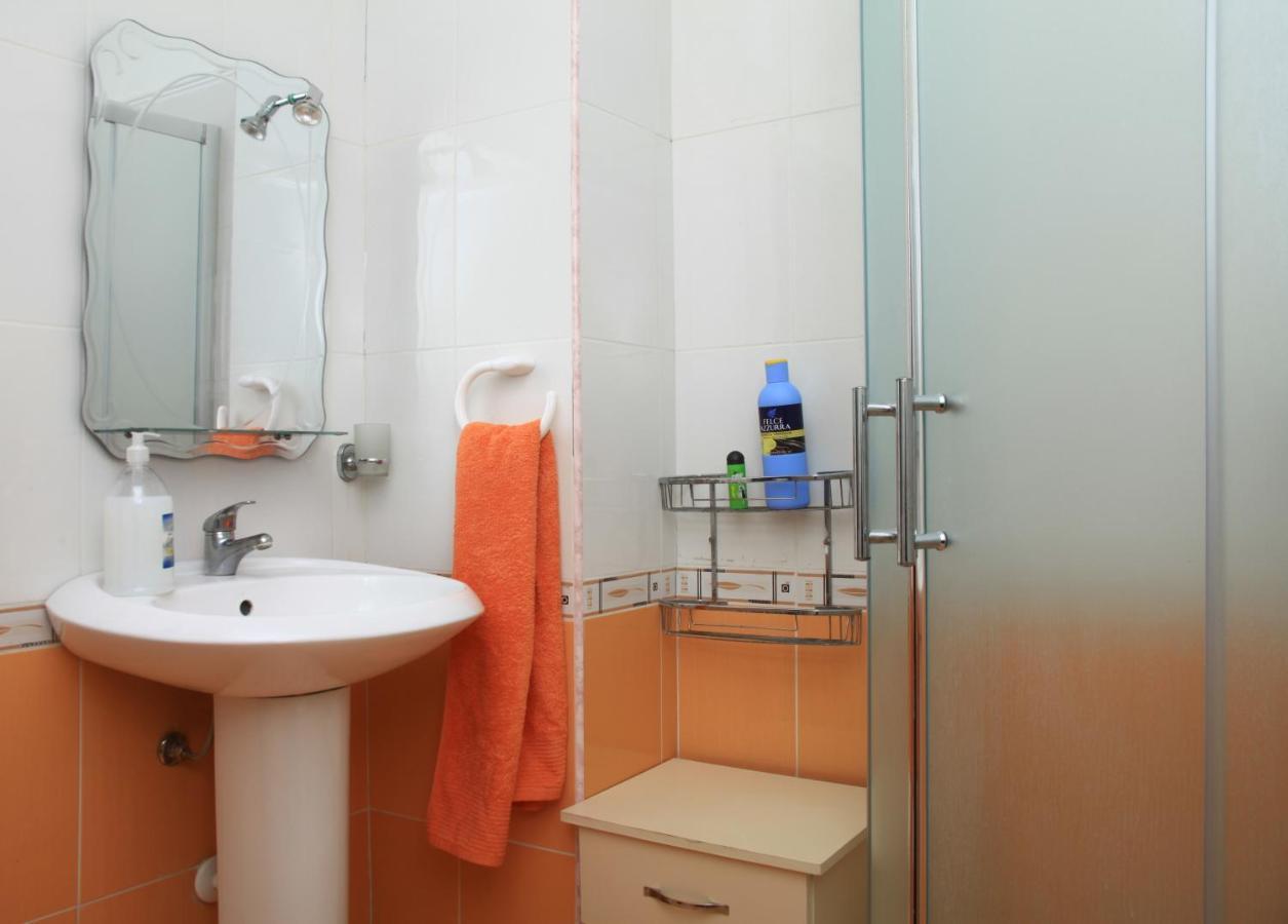 Beautiful Apartment At Port Side! Дуррес Екстер'єр фото